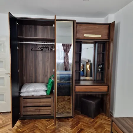 Апартамент Ester *