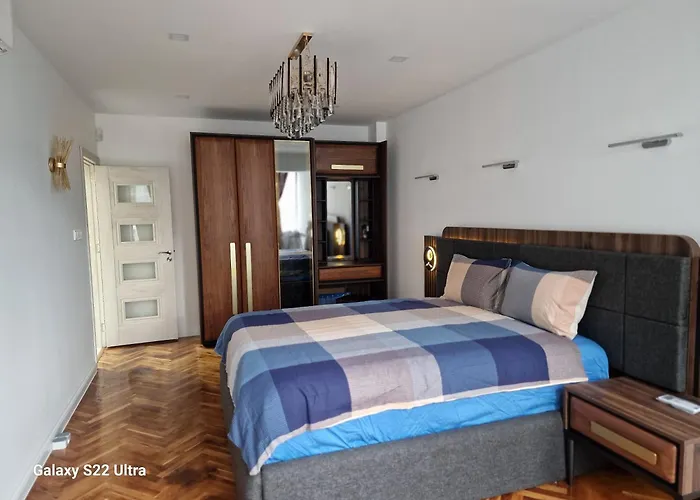 Ester * Μπουργκάς