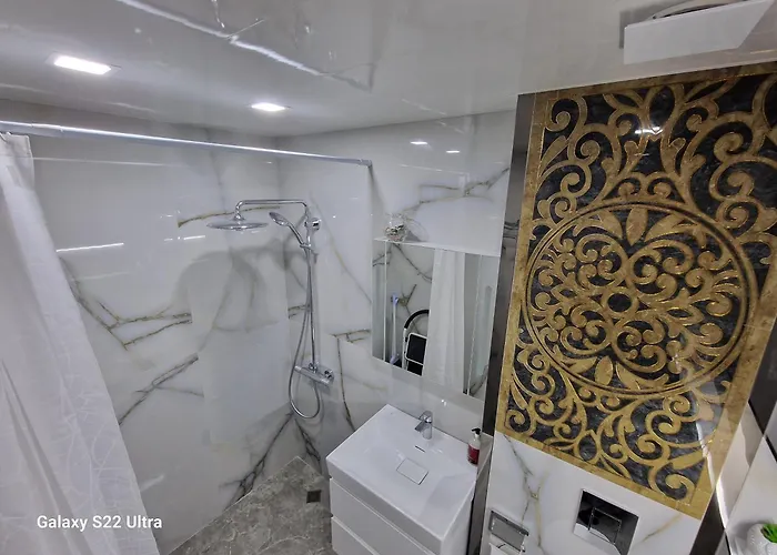 Ester Μπουργκάς