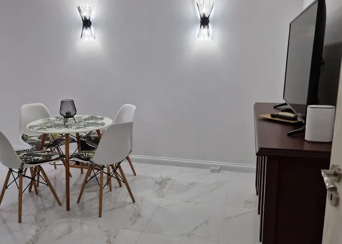 Апартамент Ester *